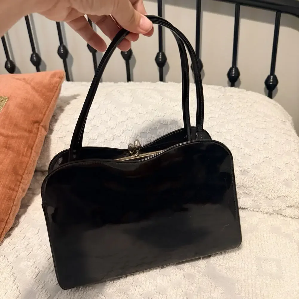 True Vintage 1960s Purse Black Handbag Gold Tone Kiss Lock Dressy Makers Mark